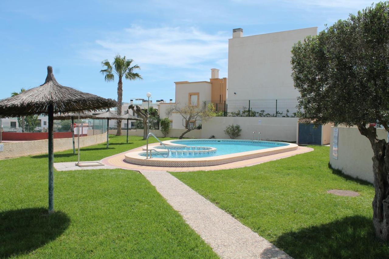 High Tech Villa Navia SPAnien Orihuela Exterior foto